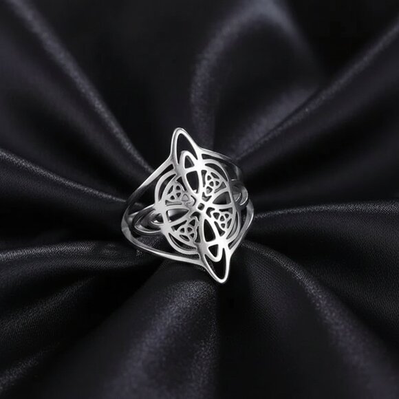 Silver Stainless Steel Witch Celtic Viking Cross Knot Fashion Ring Size 8 NWOT - Picture 3 of 6